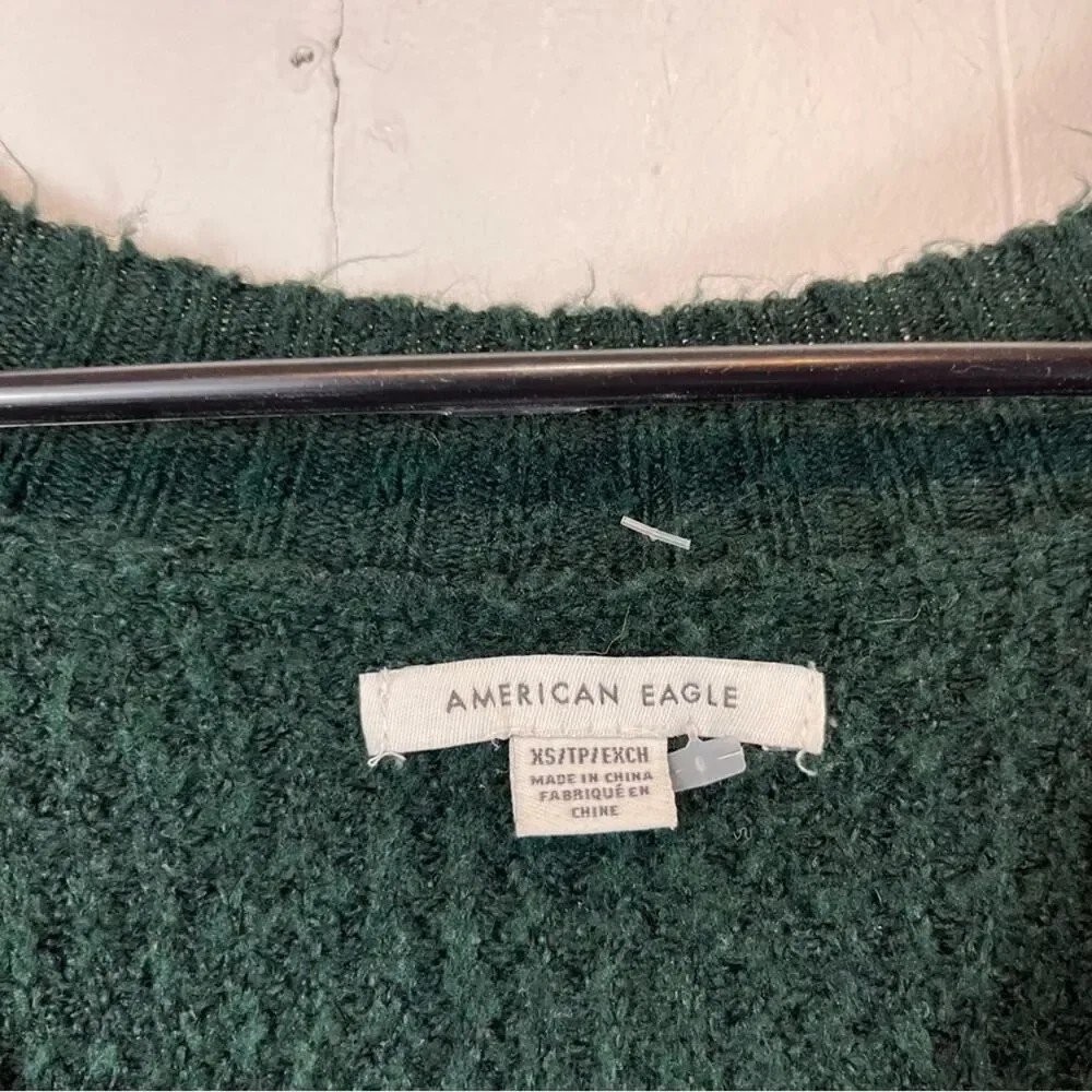 American Eagle Dark Green Oversized V-Neckline Knit Sweater Size Woman's XS